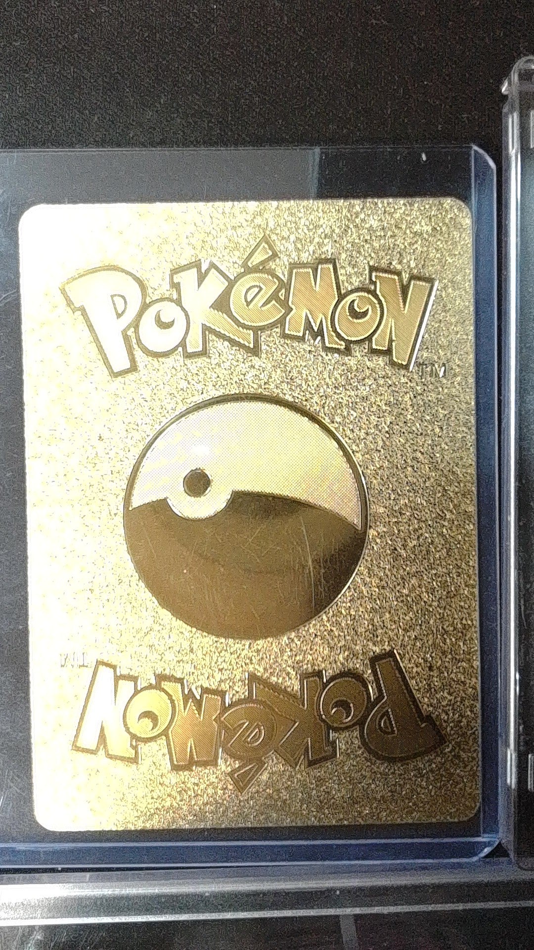 Charizard #004/102 Gold Promo