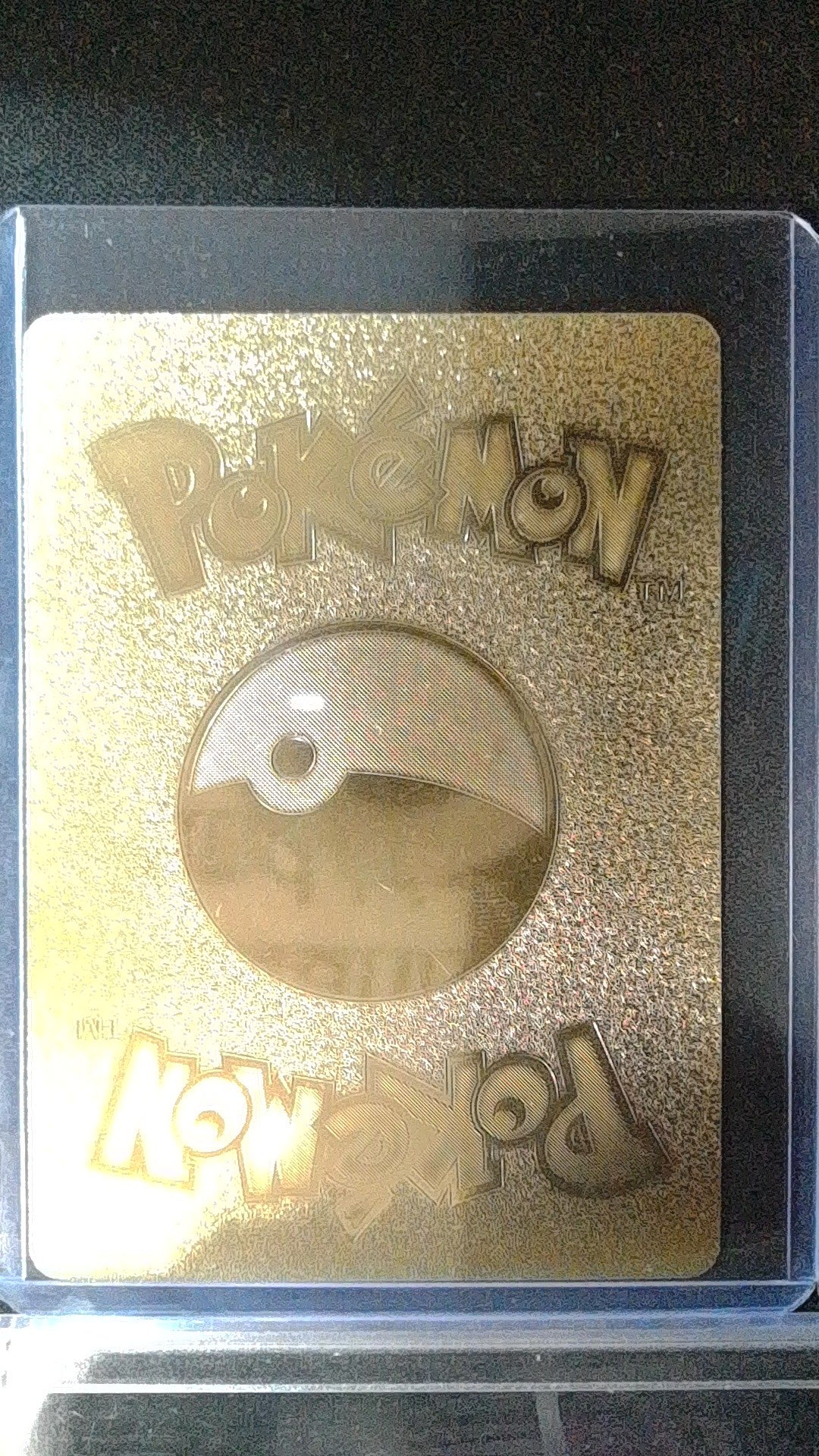 Pikachu VMAX #044/185 Gold Promo