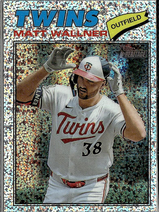 2026 Topps Heritage #319 Matt Wallner Chrome Aqua Sparkle Refractors