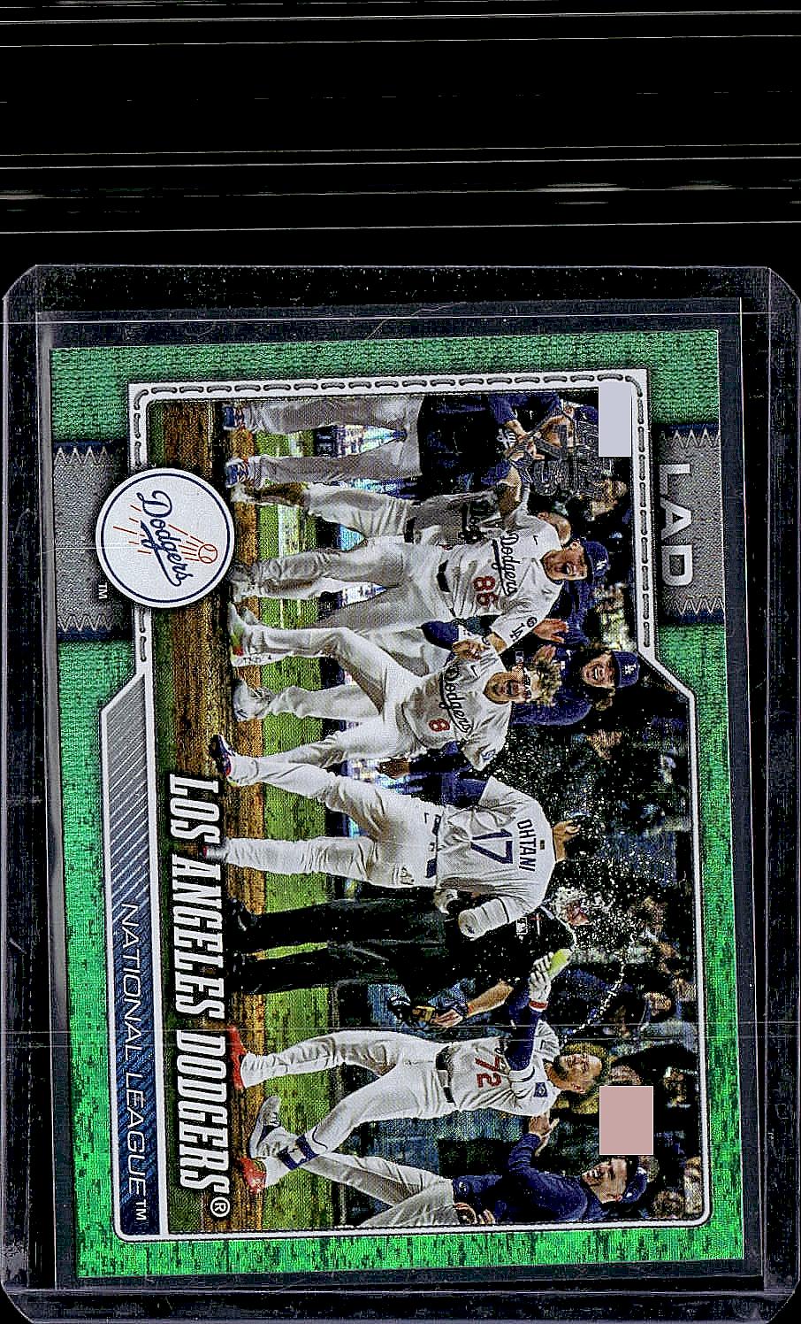 2026 Topps #256 Los Angeles Dodgers Green Holo Foil #/99