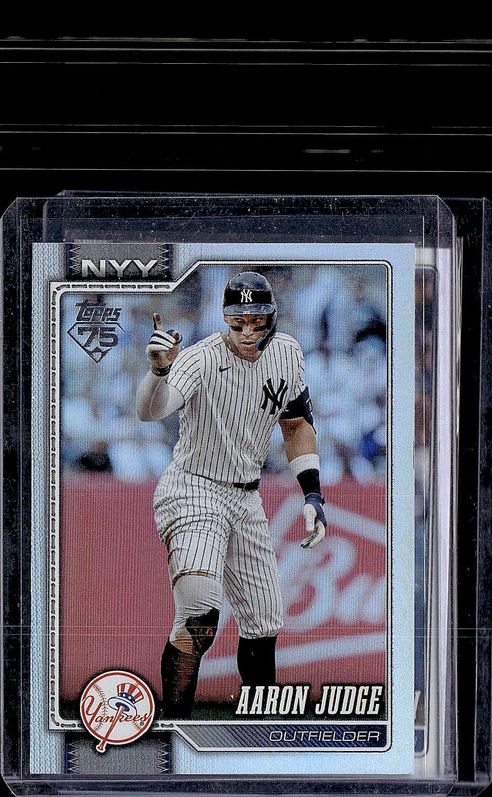 2026 Topps Chrome #100 Aaron Judge Refractors