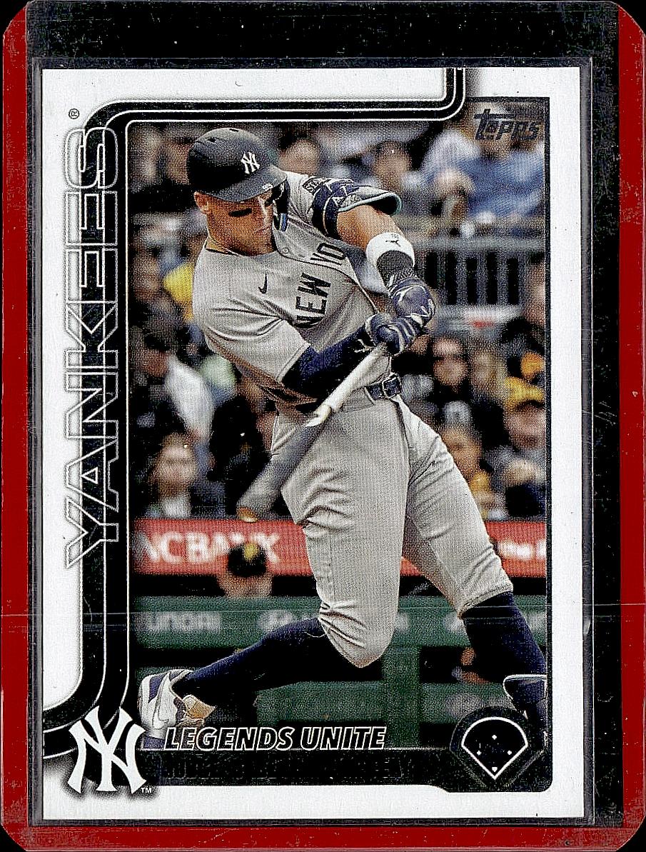 2025 Topps Update #US86 Legends Unite
